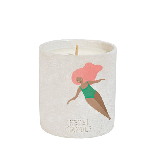 A Contre Courant Scented Candle 160g